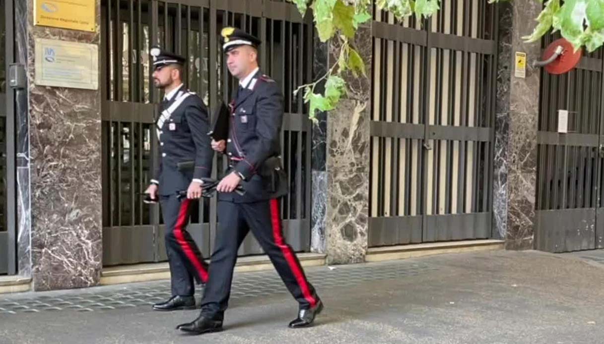 STATINO CARABINIERI SCARICARE